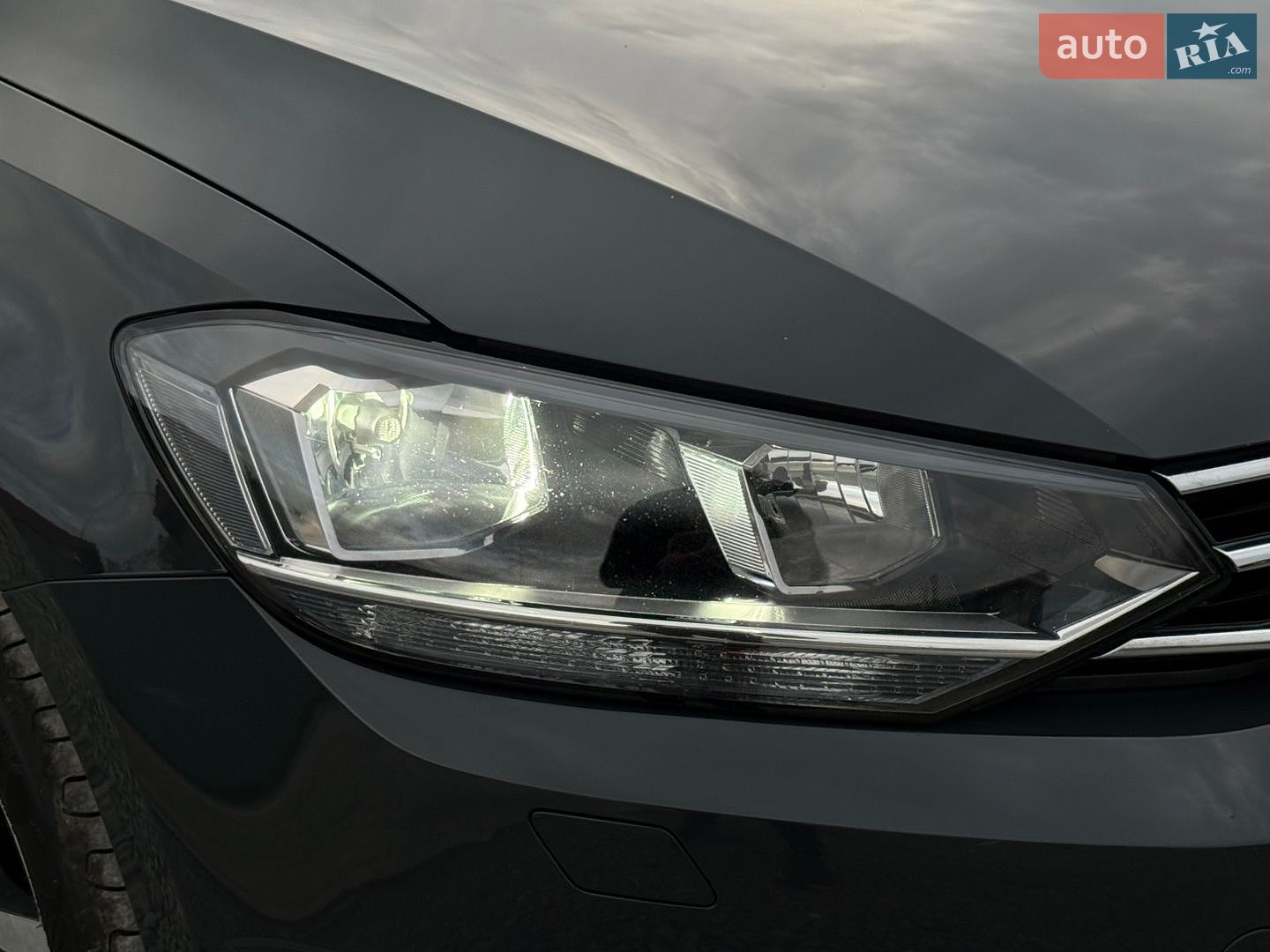 Volkswagen Touran 2018 VIN WVGZZZ1TZJW034882 фото оголошення 118 з 130
