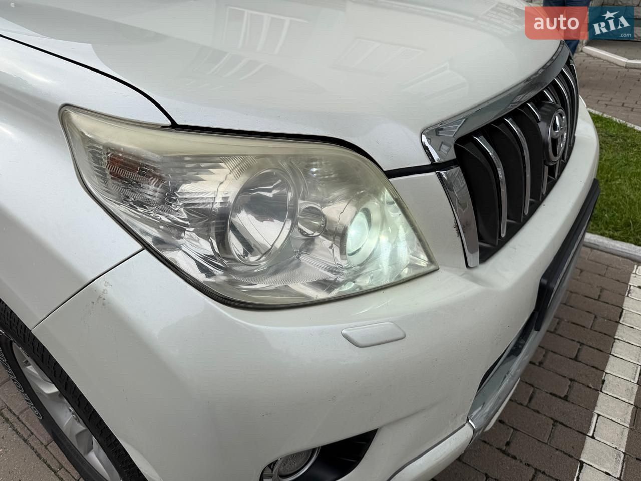 Toyota Land Cruiser Prado 2011 VIN JTEBX3FJ5B5010420 фото оголошення 8 з 30