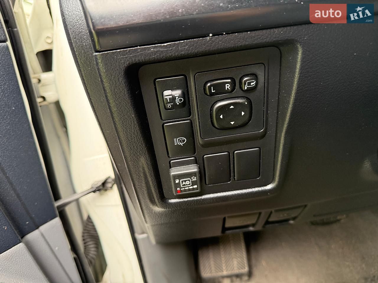 Toyota Land Cruiser Prado 2011 VIN JTEBX3FJ5B5010420 фото оголошення 7 з 30