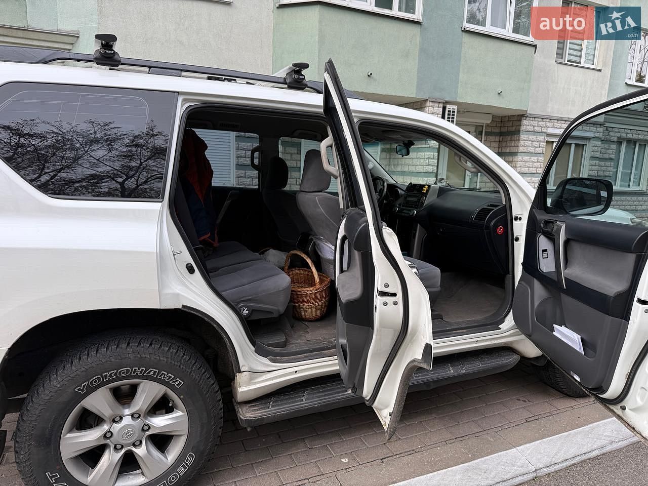 Toyota Land Cruiser Prado 2011 VIN JTEBX3FJ5B5010420 фото оголошення 3 з 30