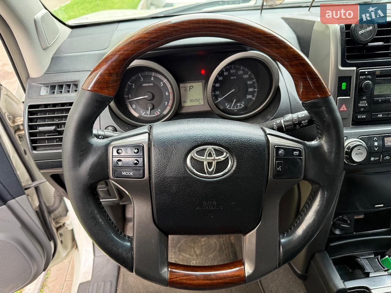 Toyota Land Cruiser Prado 2011 VIN JTEBX3FJ5B5010420 фото оголошення 10 з 30