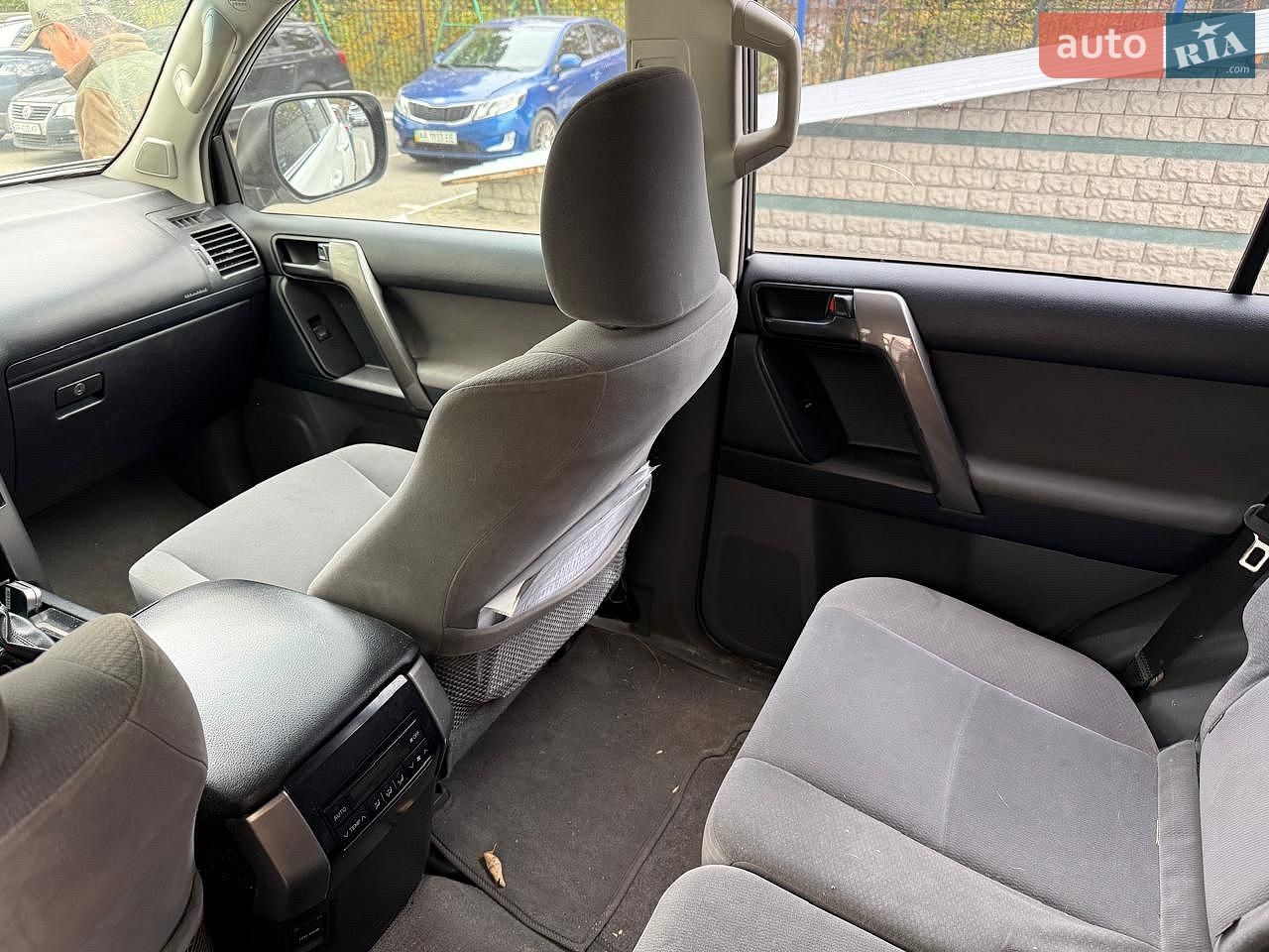 Toyota Land Cruiser Prado 2011 VIN JTEBX3FJ5B5010420 фото оголошення 21 з 30