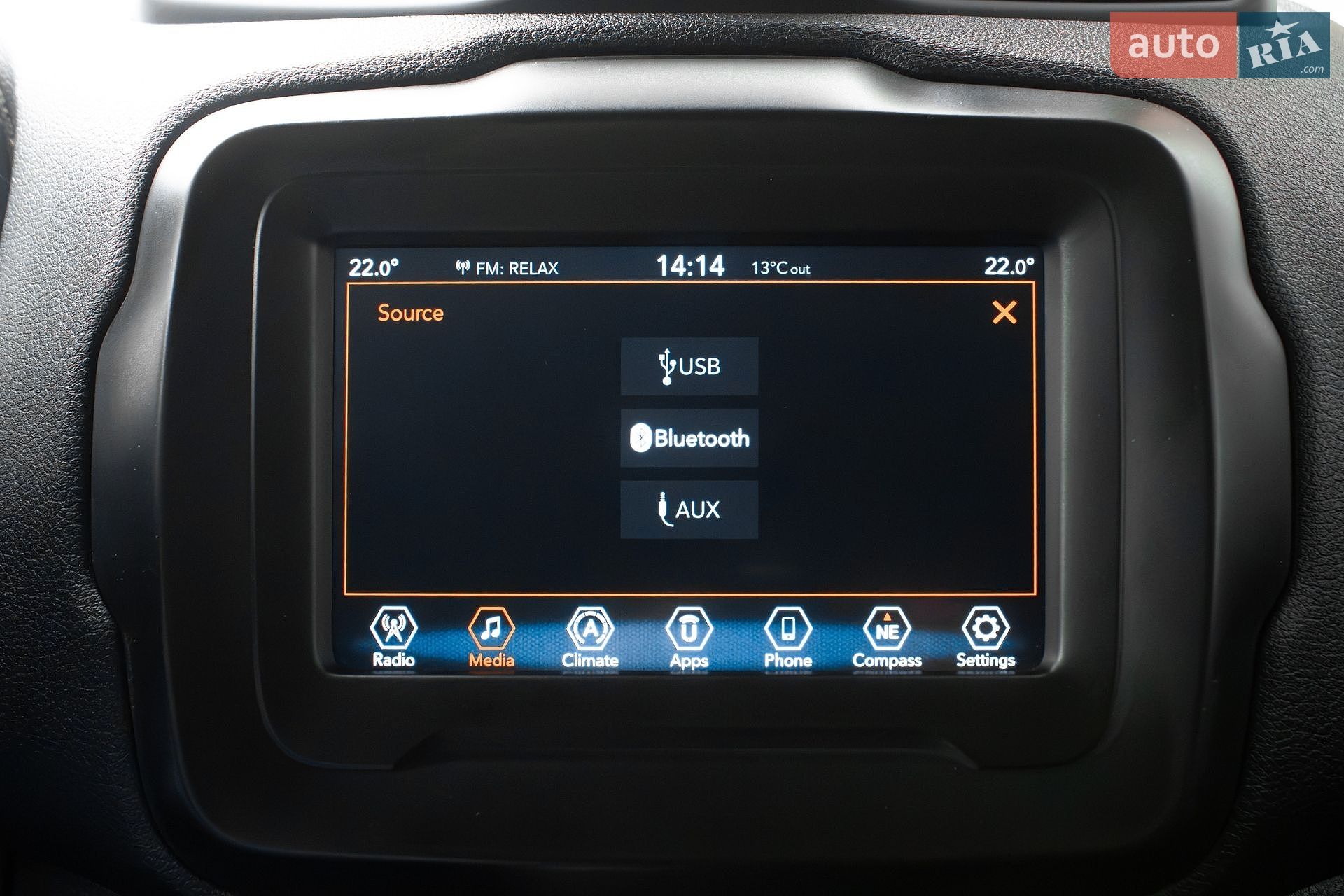 Jeep Renegade 2018 VIN ZACCJBAB4JPH72311 фото оголошення 18 з 40