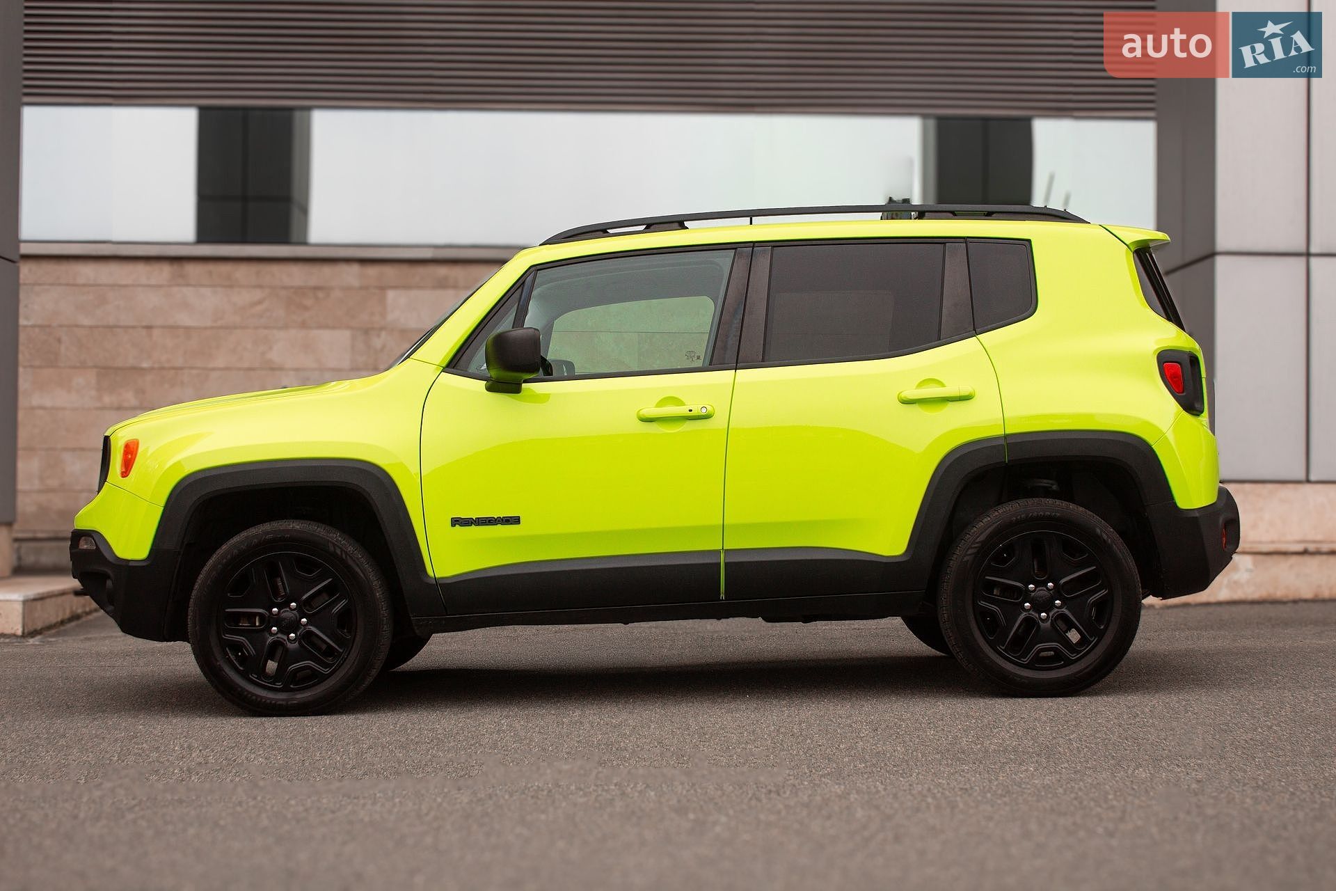 Jeep Renegade 2018 VIN ZACCJBAB4JPH72311 фото оголошення 6 з 40