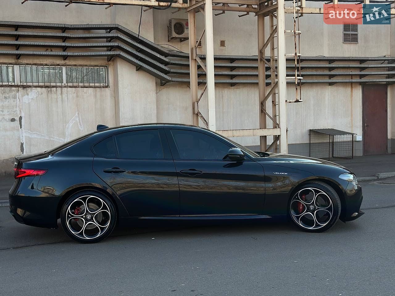 Alfa Romeo Giulia 2022 VIN ZARFAMBN4N7665088 фото оголошення 37 з 38