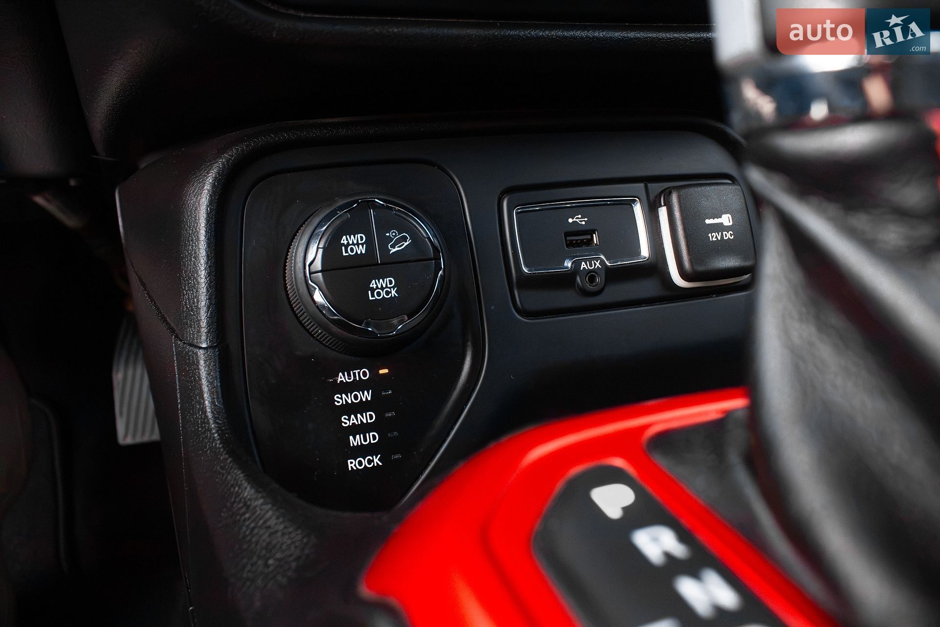 Jeep Renegade 2015 VIN ZACCJBCT0GPC51293 фото оголошення 17 з 40
