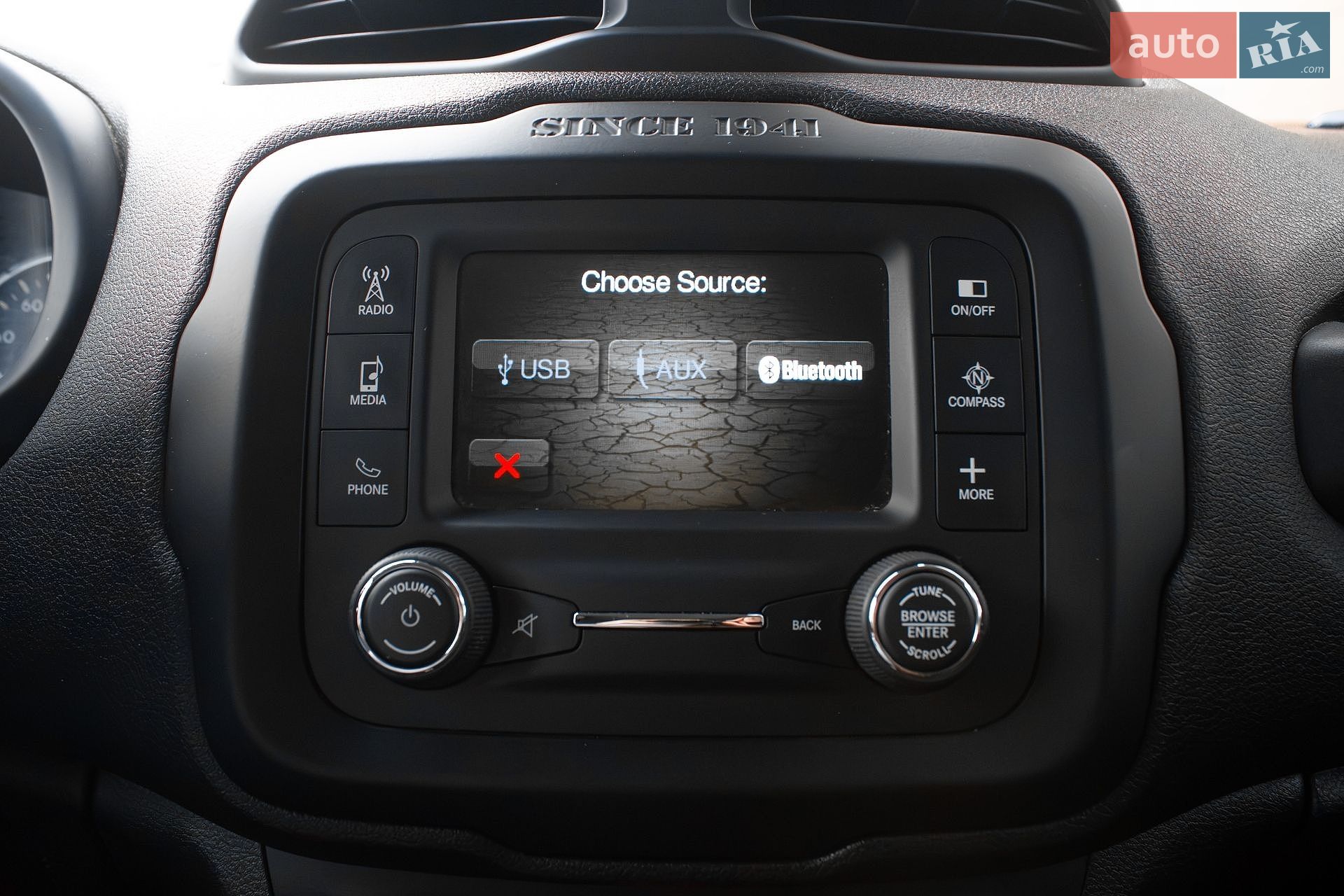 Jeep Renegade 2015 VIN ZACCJBCT0GPC51293 фото оголошення 20 з 40
