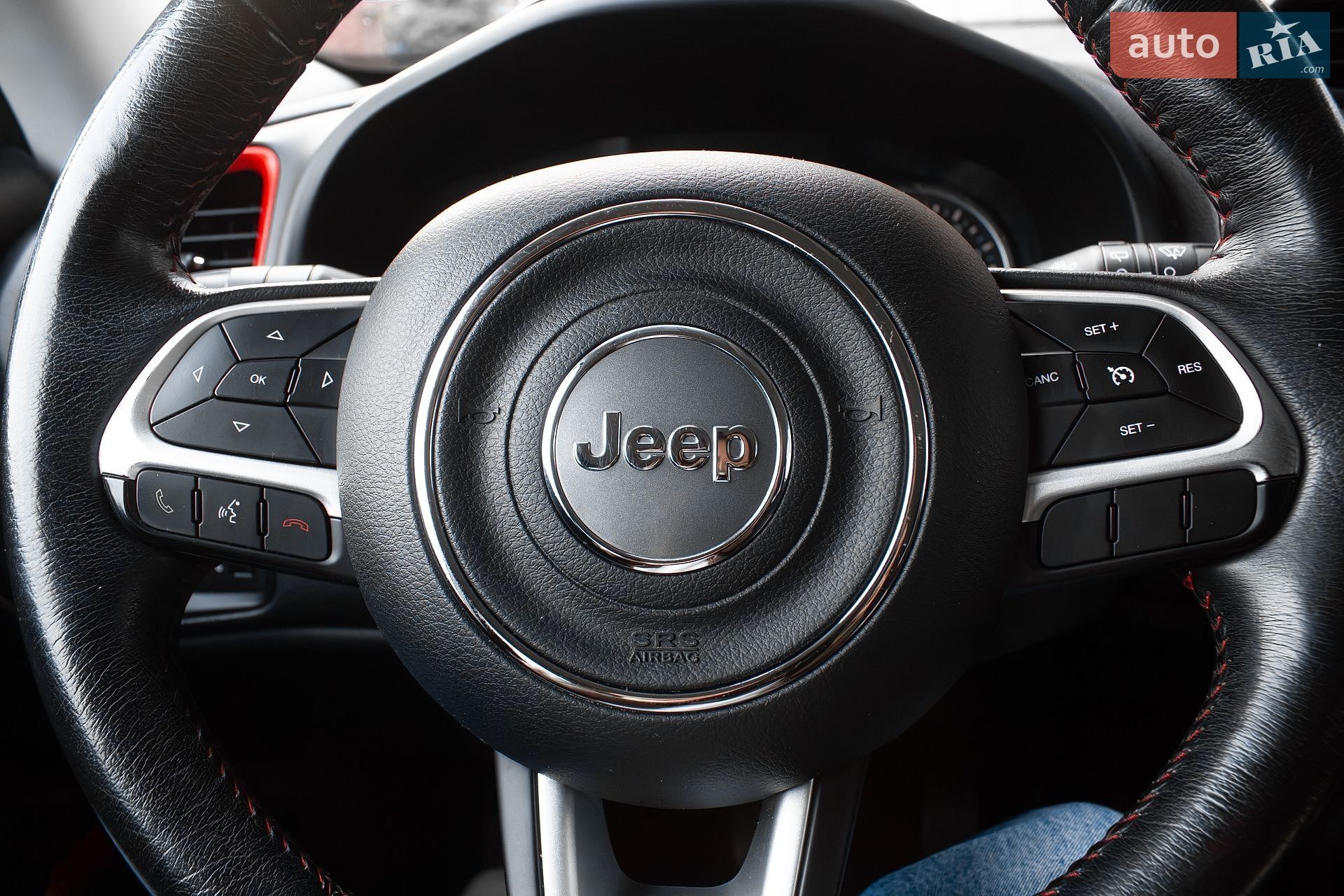 Jeep Renegade 2015 VIN ZACCJBCT0GPC51293 фото оголошення 13 з 40