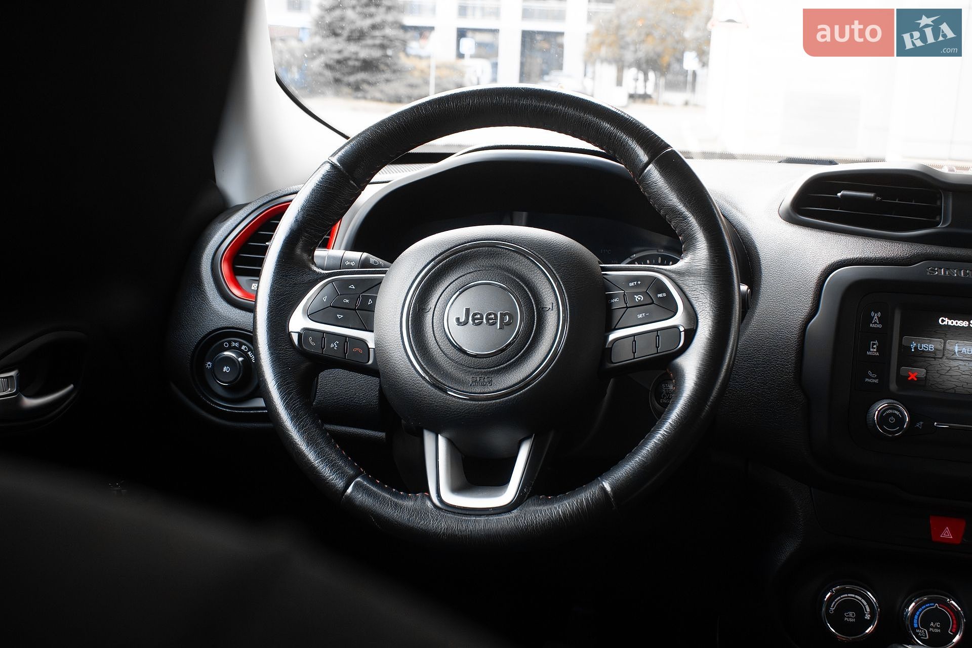 Jeep Renegade 2015 VIN ZACCJBCT0GPC51293 фото оголошення 24 з 40