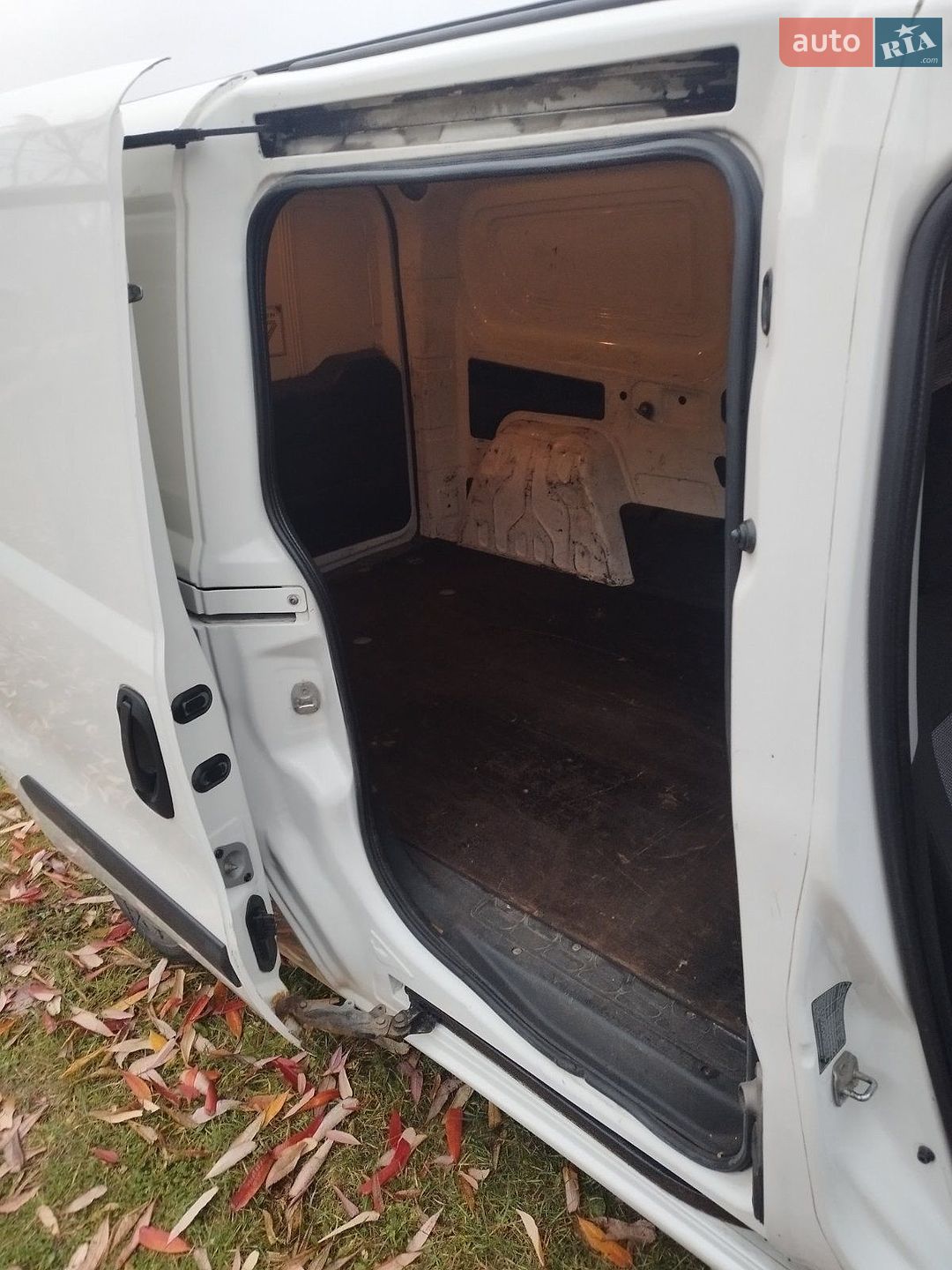 Fiat Doblo 2010 VIN ZFA26300009038137 фото оголошення 8 з 16