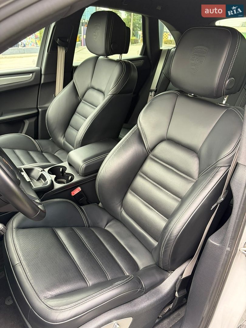 Porsche Macan 2023 VIN WP1ZZZ95ZPLB15683 фото оголошення 7 з 16