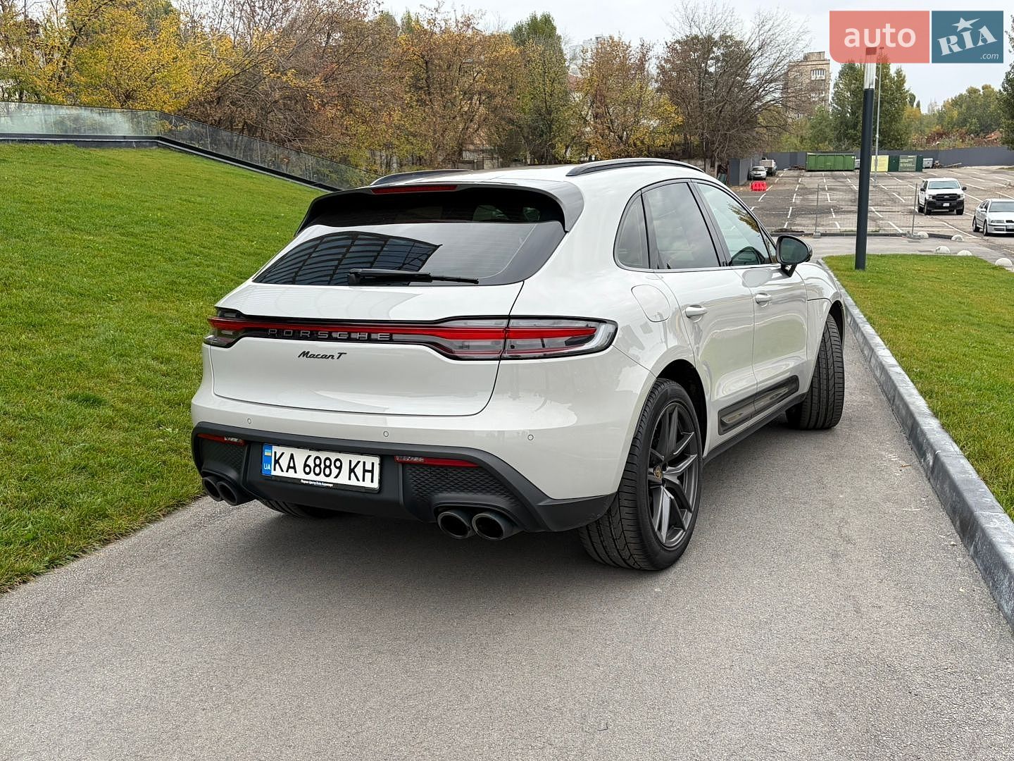 Porsche Macan 2023 VIN WP1ZZZ95ZPLB15683 фото оголошення 4 з 16