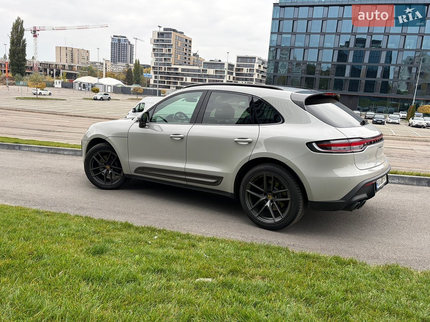 Porsche Macan 2023 VIN WP1ZZZ95ZPLB15683 фото оголошення 6 з 16