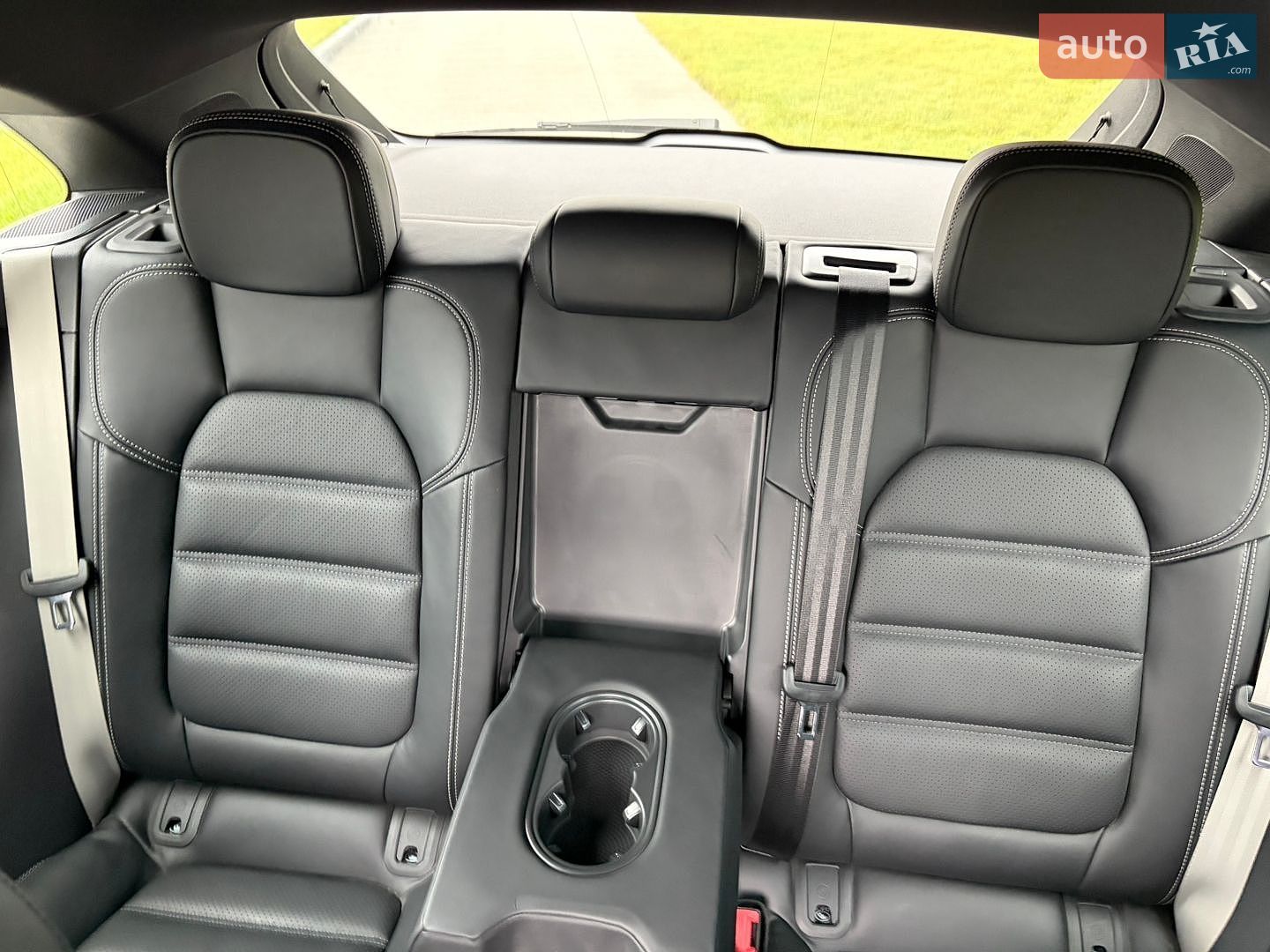 Porsche Macan 2023 VIN WP1ZZZ95ZPLB15683 фото оголошення 10 з 16