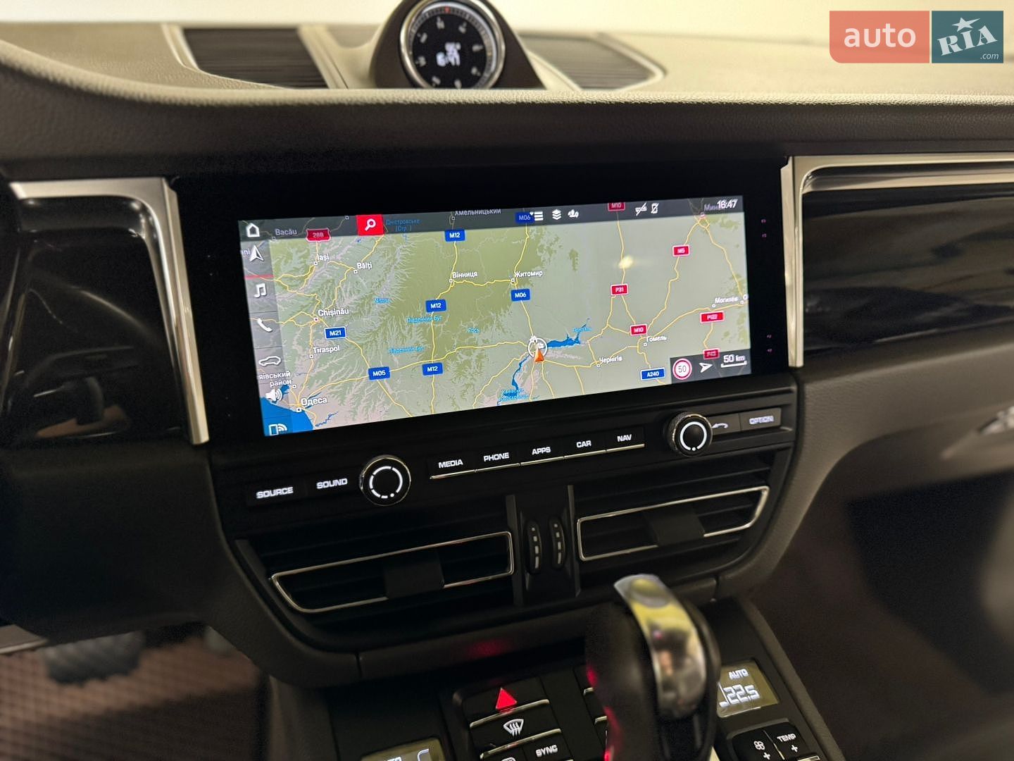 Porsche Macan 2020 VIN WP1ZZZ95ZMLB01835 фото оголошення 36 з 61