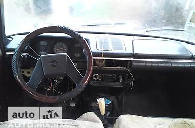 Универсал   1976 в 