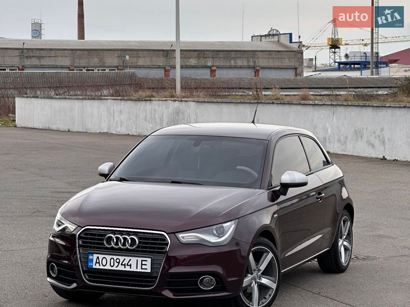 Хэтчбек Audi A1 2011 в Мукачево