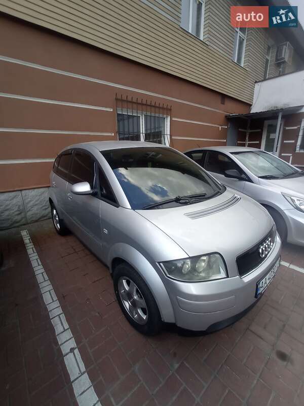 Хэтчбек Audi A2 2001 в Киеве