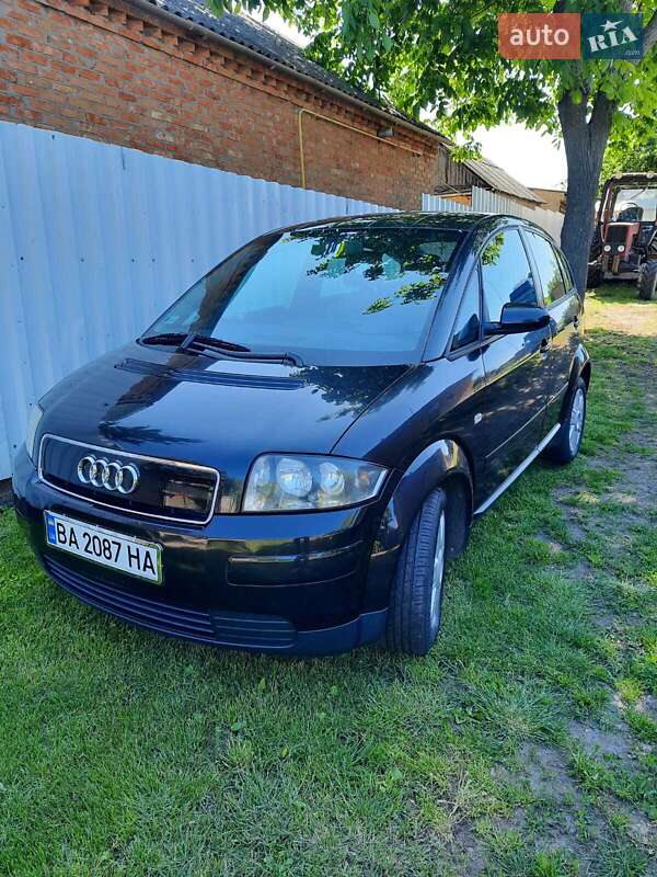 Хэтчбек Audi A2 2001 в Долинской