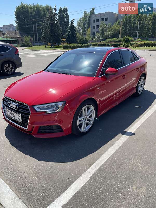 Седан Audi A3 2018 в Черкассах Седан Audi A3 2018 в Черкассах