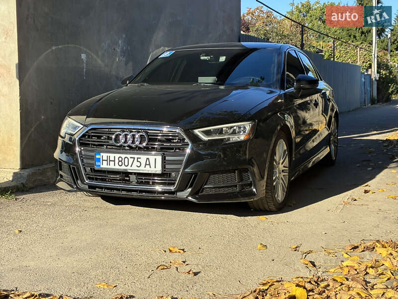Седан Audi A3 2016 в Одессе