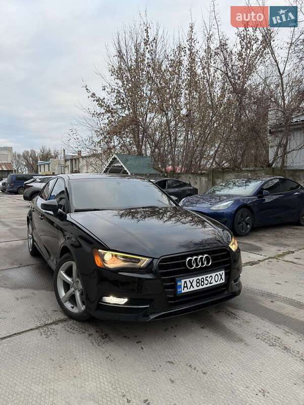 Седан Audi A3 2016 в Харькове