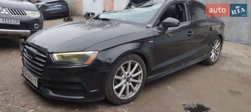 Седан Audi A3 2015 в Умани