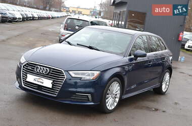 Хетчбек Audi A3 2017 в Луцьку