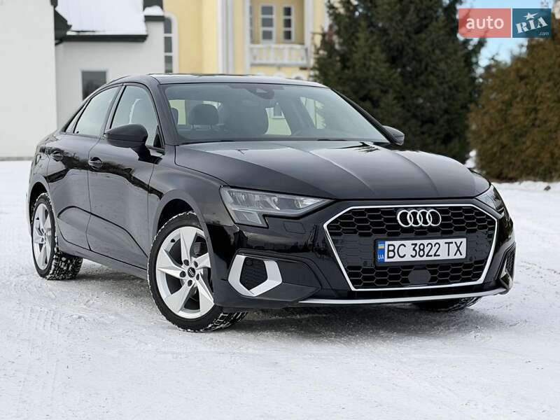 Седан Audi A3 2023 в Львове