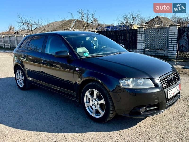 Хэтчбек Audi A3 2004 в Староконстантинове