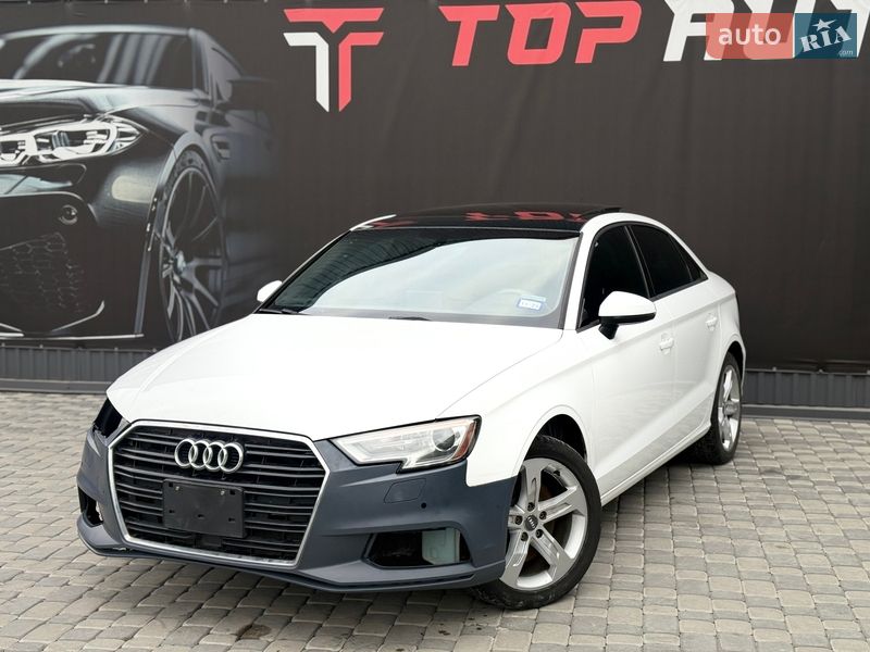 Седан Audi A3 2018 в Львові