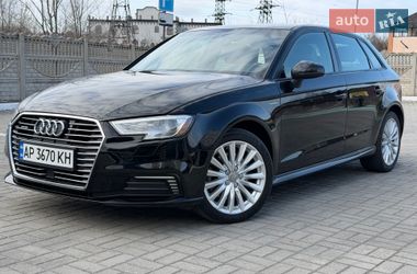 Хэтчбек Audi A3 2016 в Запорожье