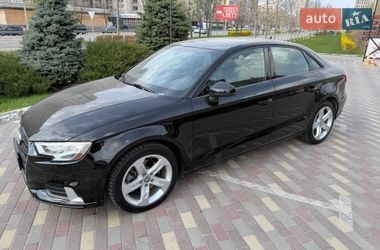 Седан Audi A3 2017 в Дніпрі
