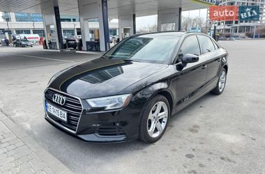 Седан Audi A3 2016 в Дніпрі Седан Audi A3 2016 в Дніпрі