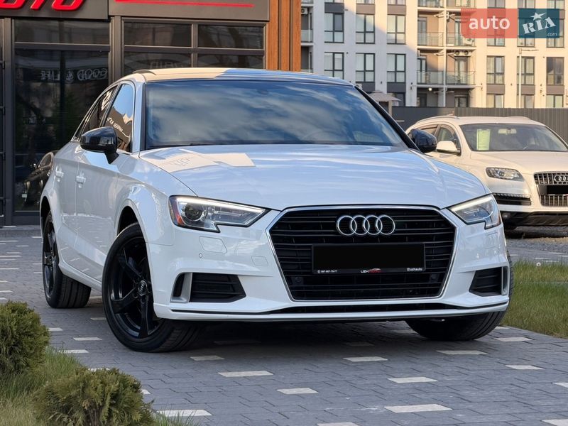 Седан Audi A3 2019 в Ужгороді