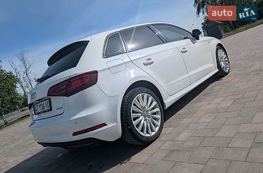 Хэтчбек Audi A3 2015 в Ивано-Франковске