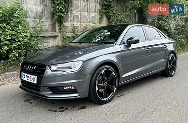Седан Audi A3 2015 в Киеве