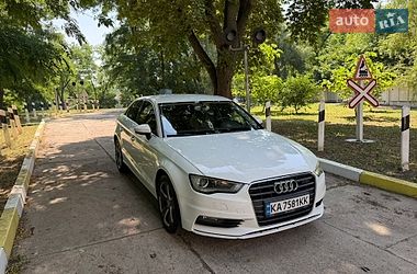 Седан Audi A3 2013 в Киеве