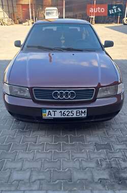 Седан Audi A4 1995 в Івано-Франківську