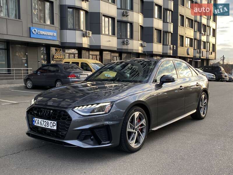 Седан Audi A4 2023 в Киеве