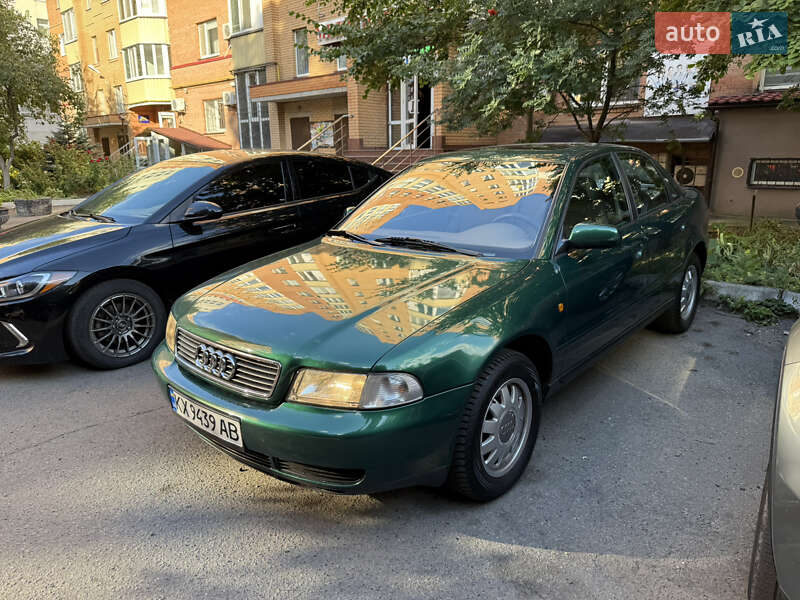Седан Audi A4 1997 в Харькове
