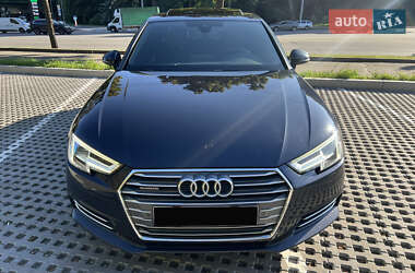 Седан Audi A4 2016 в Киеве