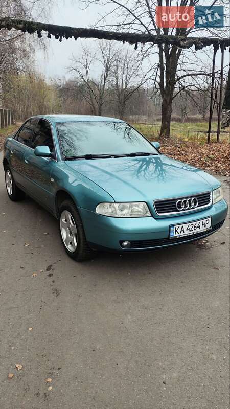 Седан Audi A4 1999 в Глевахе