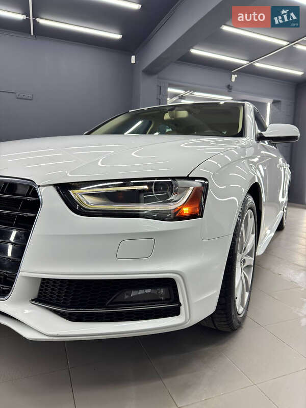 Седан Audi A4 2014 в Коломые