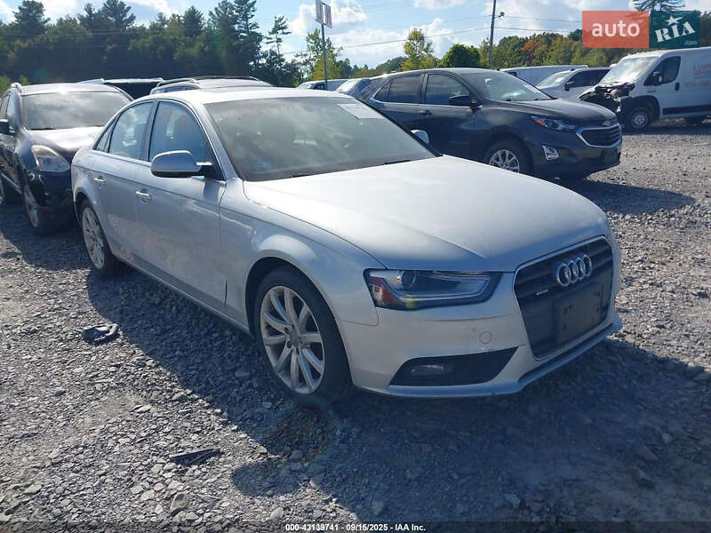 Седан Audi A4 2013 в Луцке