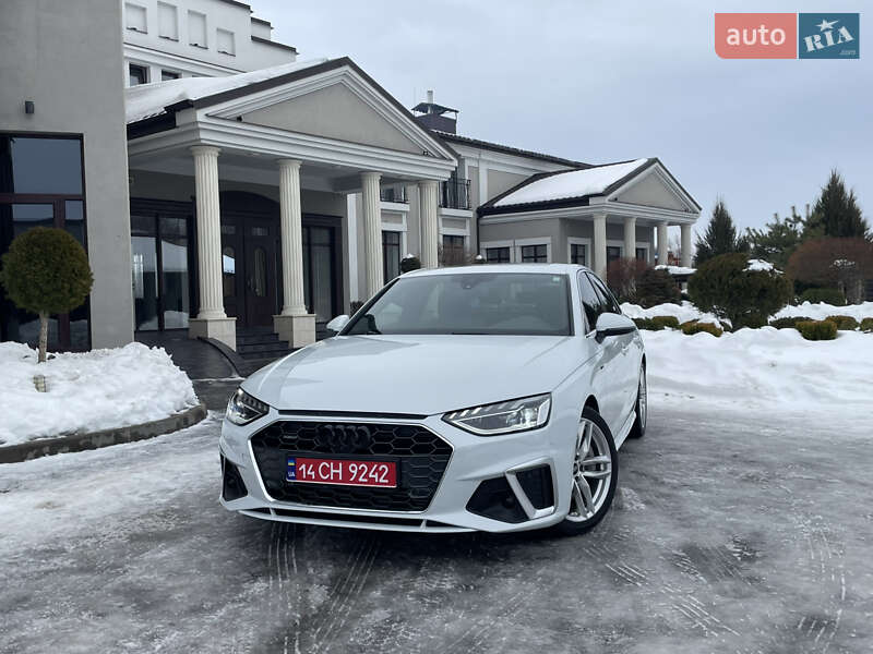 Седан Audi A4 2023 в Стрые