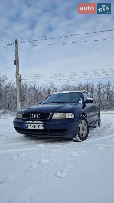 Универсал Audi A4 1996 в Киеве