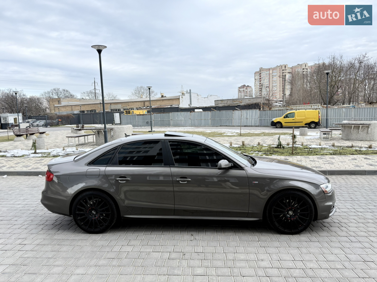 Audi A4 2014 photo 5