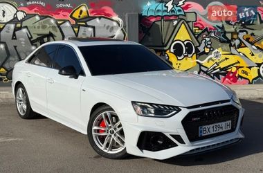 Седан Audi A4 2022 в Києві