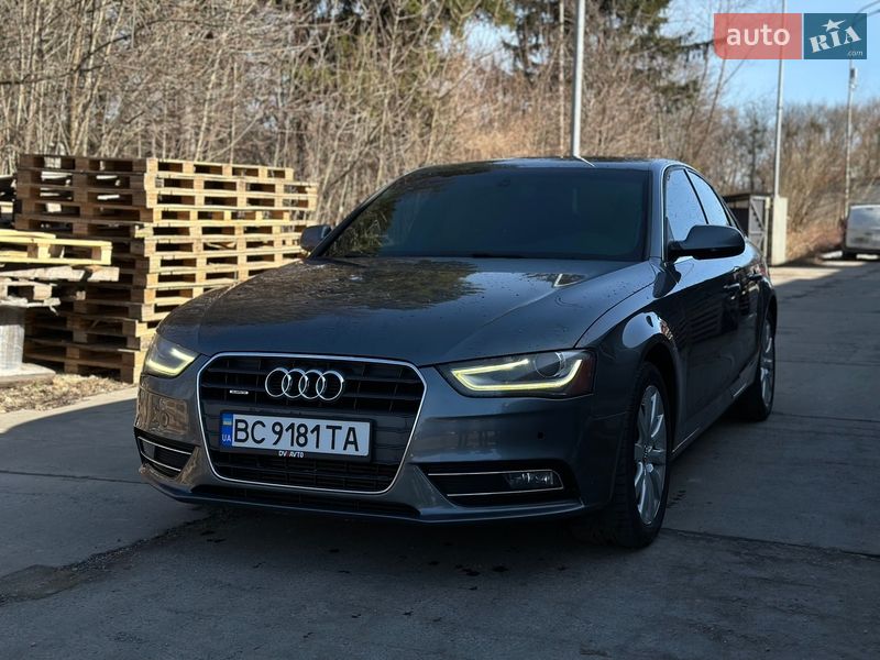 Седан Audi A4 2012 в Стрые